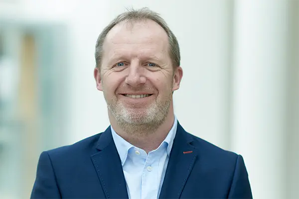 Vi skal væk fra den individualiserede tilgang og skabe fælles systemer og arbejdsgange, siger Peter Aagaard.